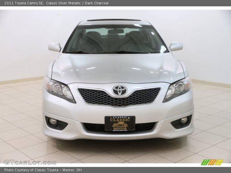 Classic Silver Metallic / Dark Charcoal 2011 Toyota Camry SE