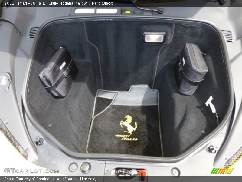  2011 458 Italia Trunk
