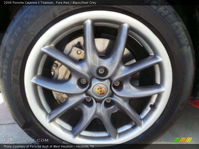 Pure Red / Black/Steel Grey 2006 Porsche Cayenne S Titanium