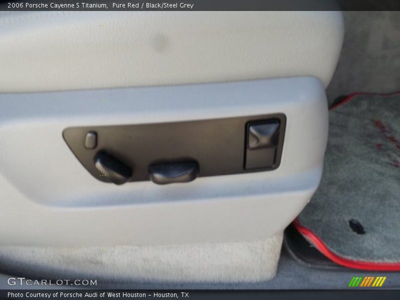 Pure Red / Black/Steel Grey 2006 Porsche Cayenne S Titanium