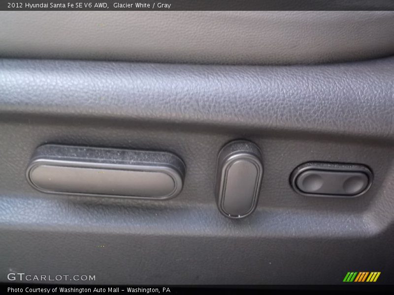 Glacier White / Gray 2012 Hyundai Santa Fe SE V6 AWD