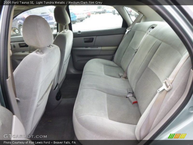 Light Tundra Metallic / Medium/Dark Flint Grey 2006 Ford Taurus SE