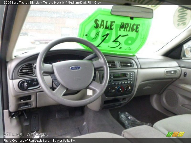 Light Tundra Metallic / Medium/Dark Flint Grey 2006 Ford Taurus SE