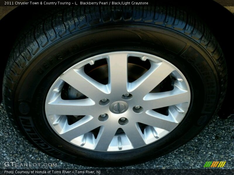 Blackberry Pearl / Black/Light Graystone 2011 Chrysler Town & Country Touring - L