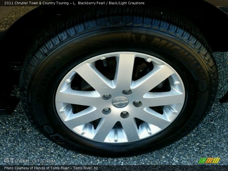 Blackberry Pearl / Black/Light Graystone 2011 Chrysler Town & Country Touring - L