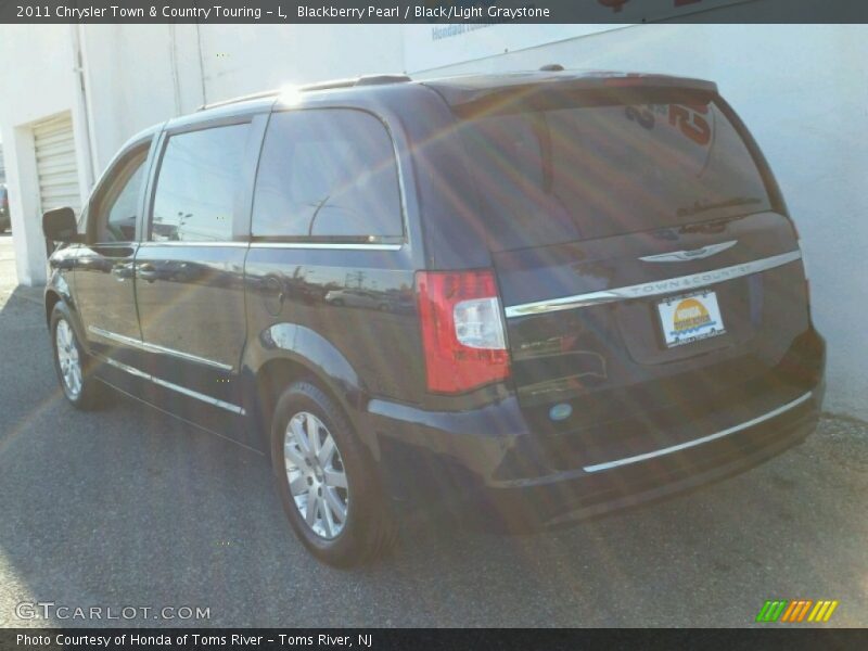 Blackberry Pearl / Black/Light Graystone 2011 Chrysler Town & Country Touring - L