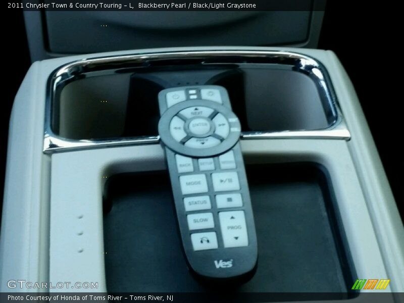 Blackberry Pearl / Black/Light Graystone 2011 Chrysler Town & Country Touring - L