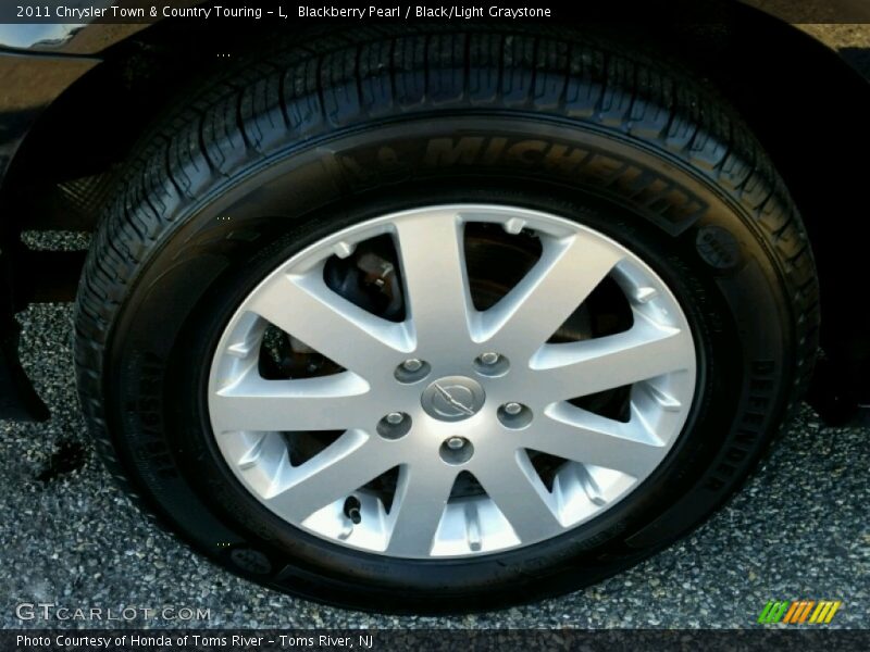 Blackberry Pearl / Black/Light Graystone 2011 Chrysler Town & Country Touring - L