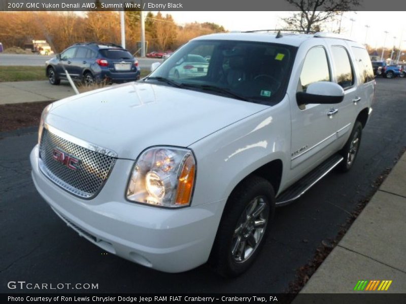 Summit White / Ebony Black 2007 GMC Yukon Denali AWD