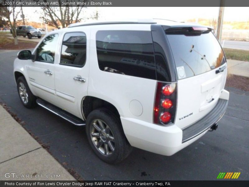 Summit White / Ebony Black 2007 GMC Yukon Denali AWD