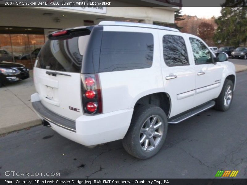 Summit White / Ebony Black 2007 GMC Yukon Denali AWD