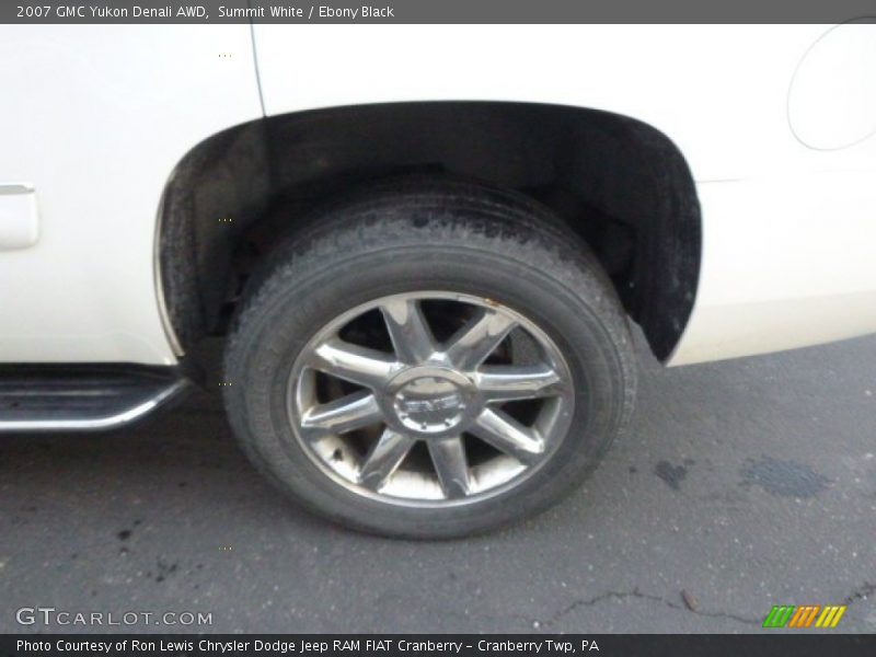 Summit White / Ebony Black 2007 GMC Yukon Denali AWD