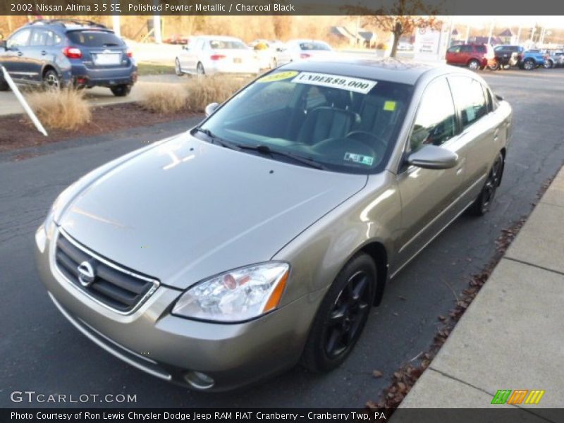 Front 3/4 View of 2002 Altima 3.5 SE