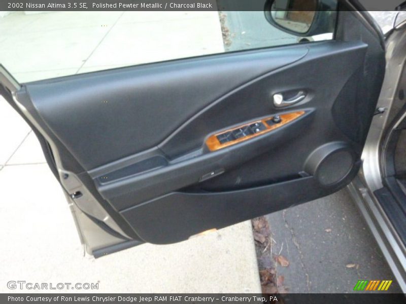 Polished Pewter Metallic / Charcoal Black 2002 Nissan Altima 3.5 SE