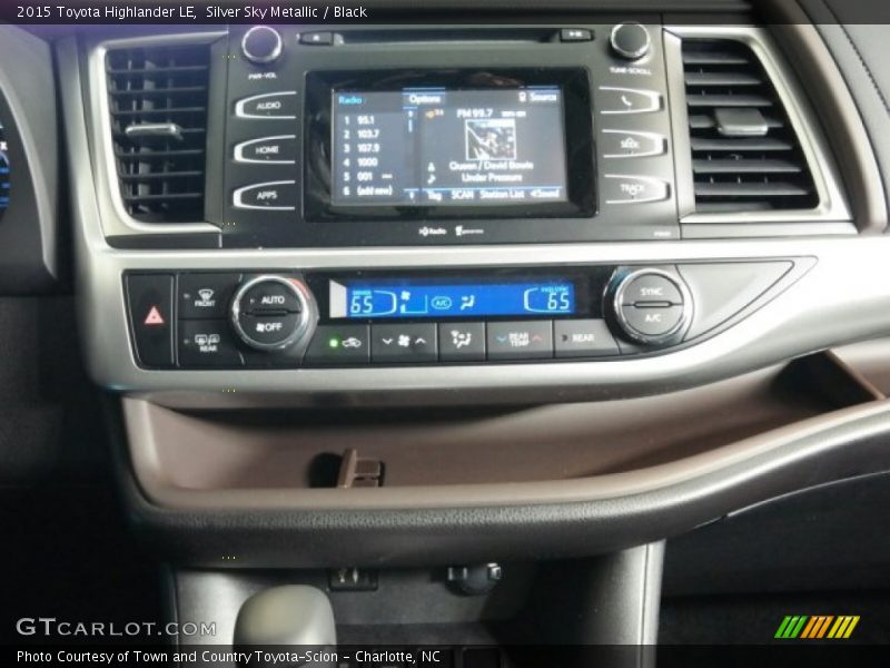 Silver Sky Metallic / Black 2015 Toyota Highlander LE