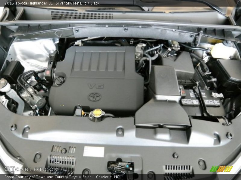 Silver Sky Metallic / Black 2015 Toyota Highlander LE