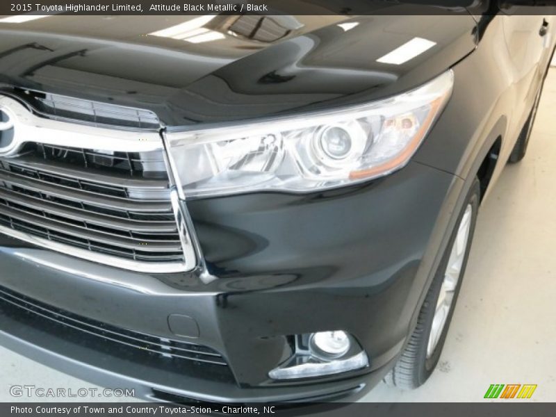 Attitude Black Metallic / Black 2015 Toyota Highlander Limited