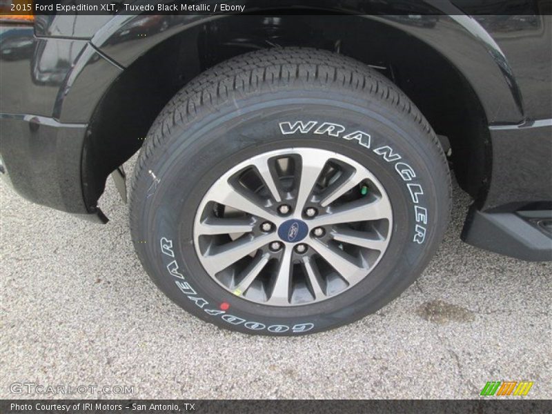 Tuxedo Black Metallic / Ebony 2015 Ford Expedition XLT