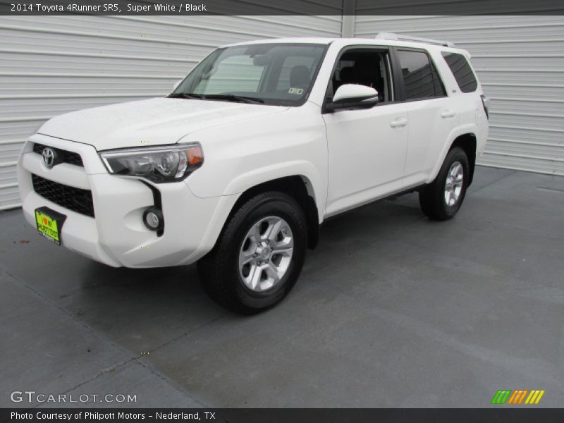 Super White / Black 2014 Toyota 4Runner SR5