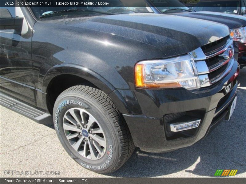 Tuxedo Black Metallic / Ebony 2015 Ford Expedition XLT