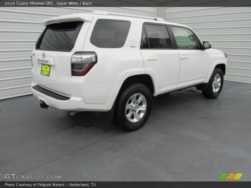 Super White / Black 2014 Toyota 4Runner SR5