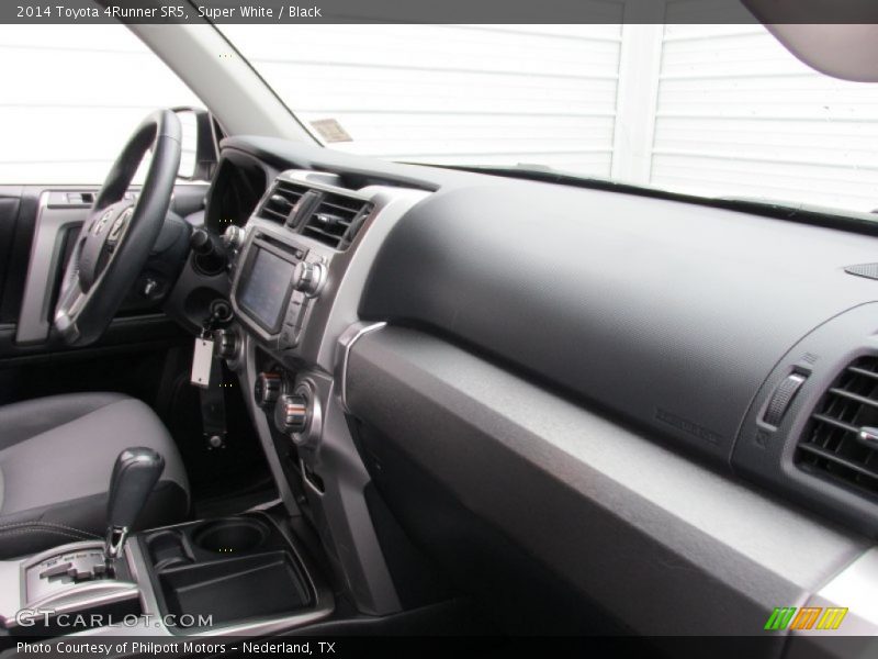 Super White / Black 2014 Toyota 4Runner SR5