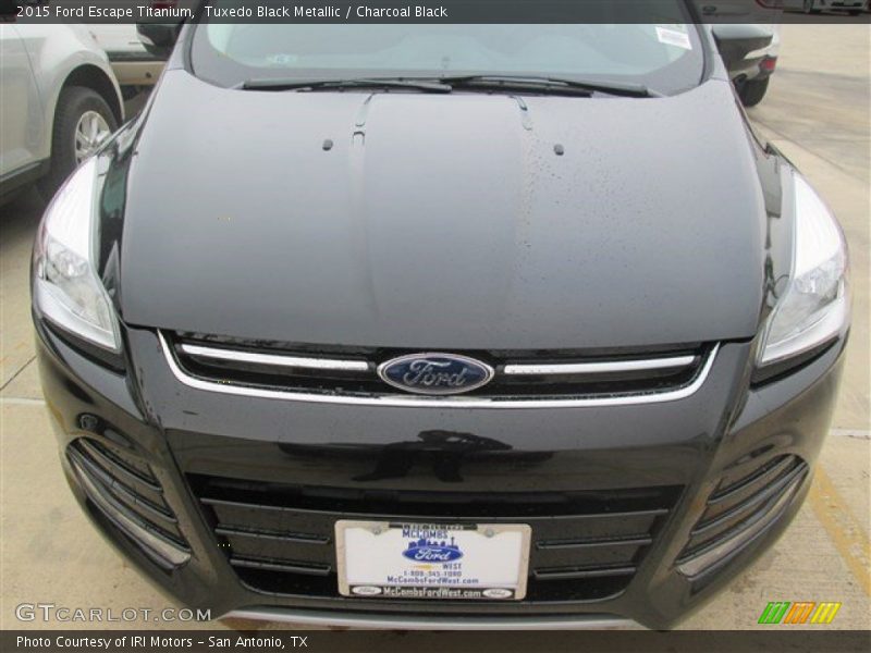 Tuxedo Black Metallic / Charcoal Black 2015 Ford Escape Titanium