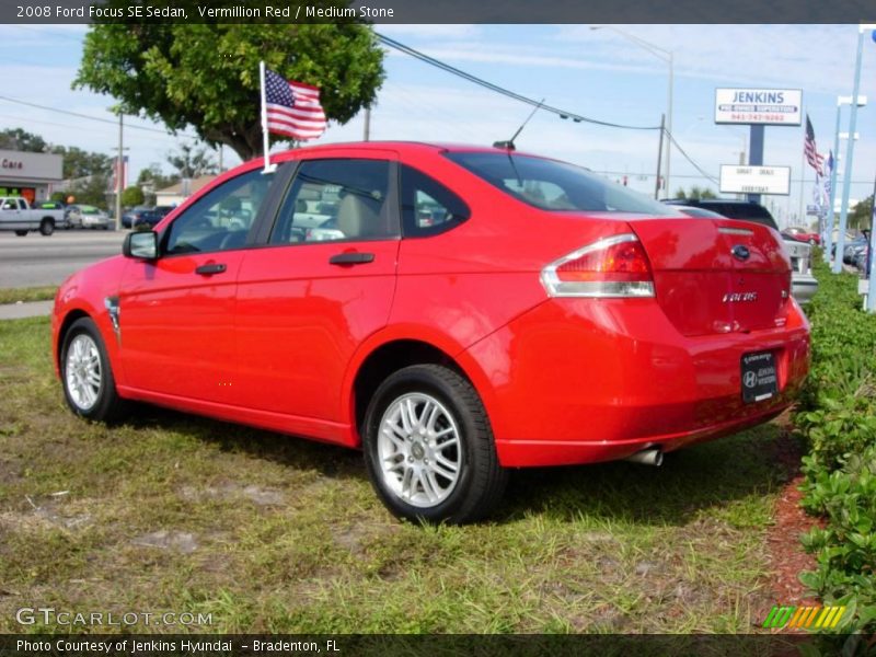 Vermillion Red / Medium Stone 2008 Ford Focus SE Sedan