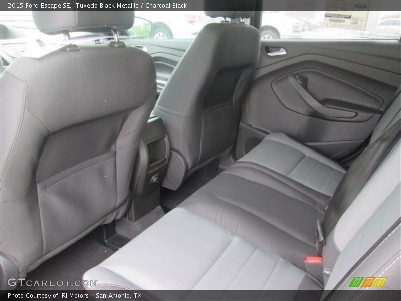 Tuxedo Black Metallic / Charcoal Black 2015 Ford Escape SE