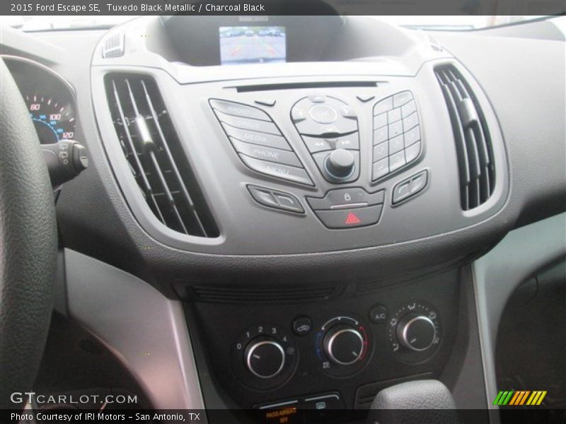Tuxedo Black Metallic / Charcoal Black 2015 Ford Escape SE