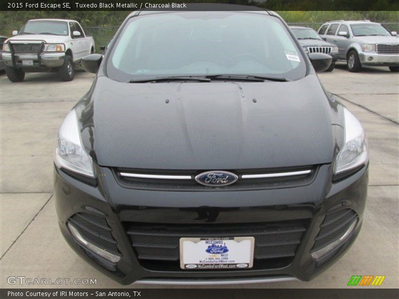 Tuxedo Black Metallic / Charcoal Black 2015 Ford Escape SE