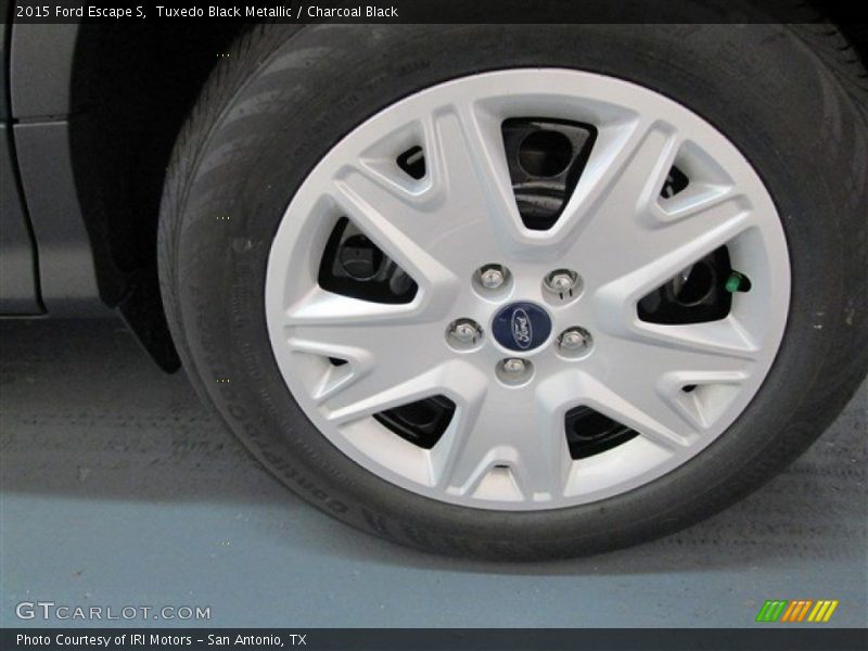 Tuxedo Black Metallic / Charcoal Black 2015 Ford Escape S