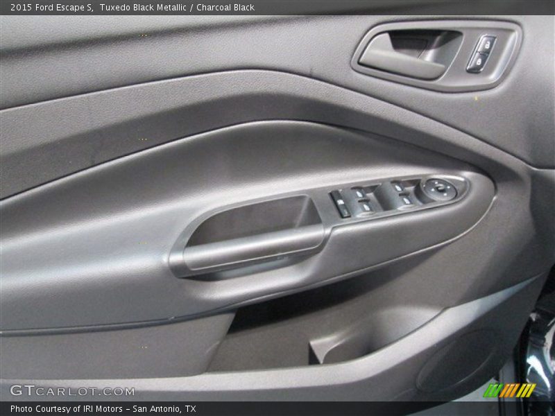 Tuxedo Black Metallic / Charcoal Black 2015 Ford Escape S