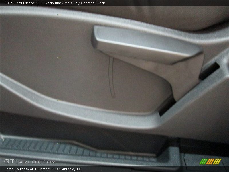 Tuxedo Black Metallic / Charcoal Black 2015 Ford Escape S