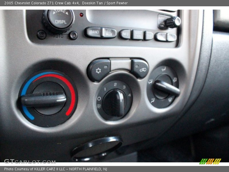 Doeskin Tan / Sport Pewter 2005 Chevrolet Colorado Z71 Crew Cab 4x4