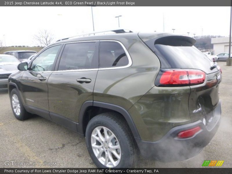 ECO Green Pearl / Black/Light Frost Beige 2015 Jeep Cherokee Latitude 4x4