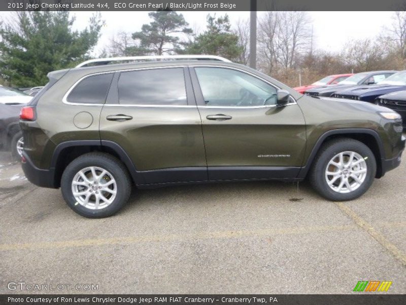 ECO Green Pearl / Black/Light Frost Beige 2015 Jeep Cherokee Latitude 4x4