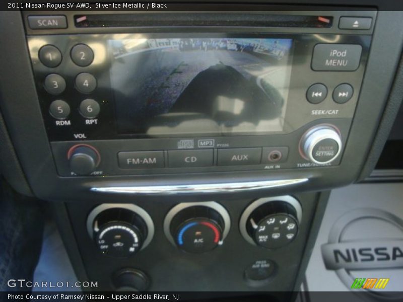 Silver Ice Metallic / Black 2011 Nissan Rogue SV AWD