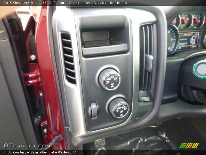 Deep Ruby Metallic / Jet Black 2015 Chevrolet Silverado 1500 LT Regular Cab 4x4