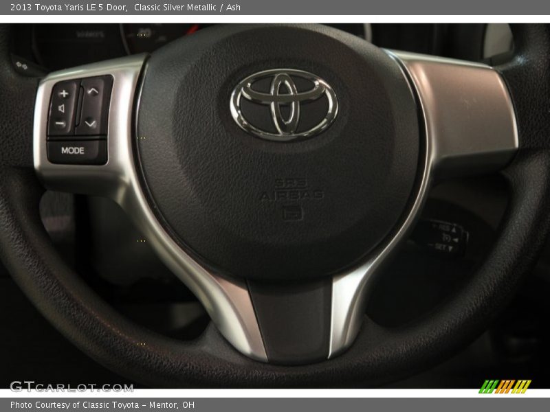 Classic Silver Metallic / Ash 2013 Toyota Yaris LE 5 Door