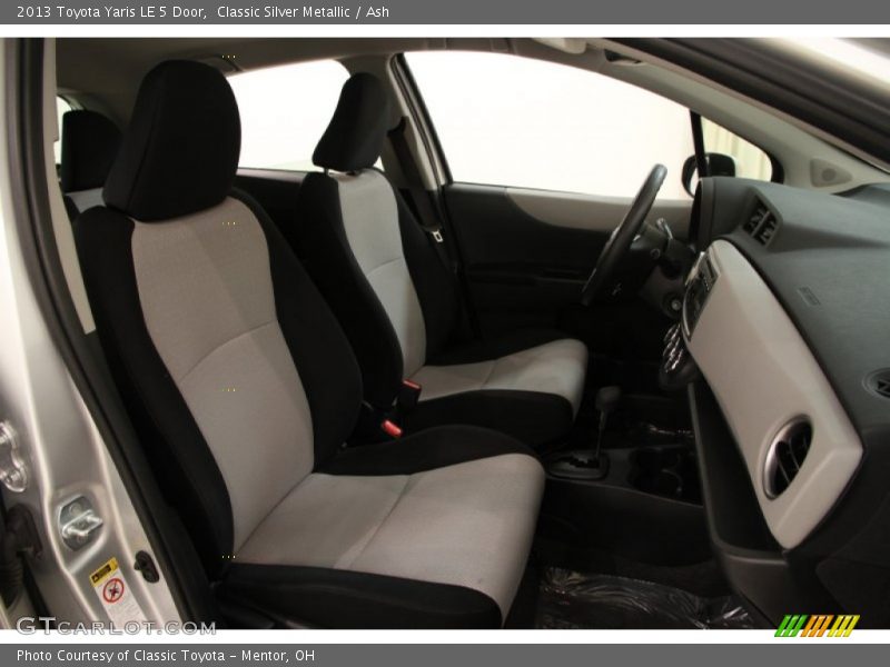 Classic Silver Metallic / Ash 2013 Toyota Yaris LE 5 Door