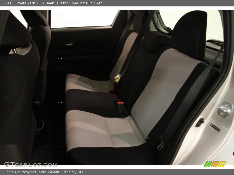 Classic Silver Metallic / Ash 2013 Toyota Yaris LE 5 Door