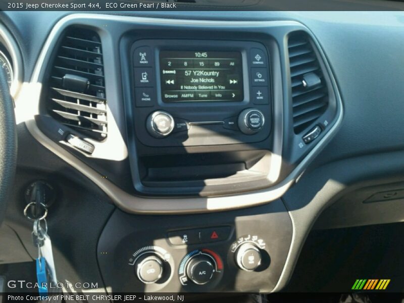 Controls of 2015 Cherokee Sport 4x4