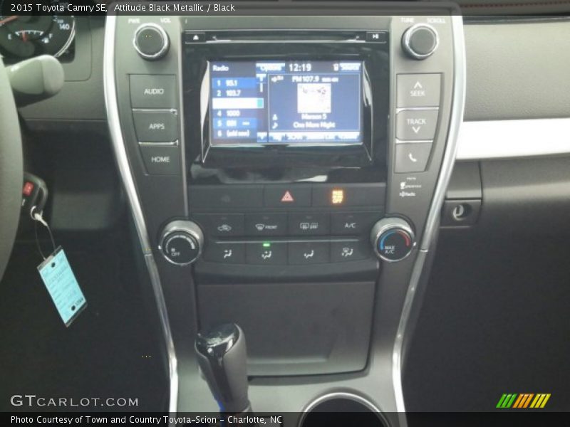 Attitude Black Metallic / Black 2015 Toyota Camry SE