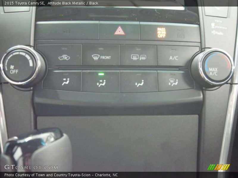 Attitude Black Metallic / Black 2015 Toyota Camry SE