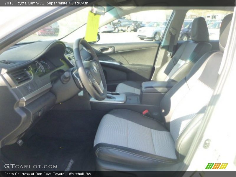 Super White / Black/Ash 2013 Toyota Camry SE