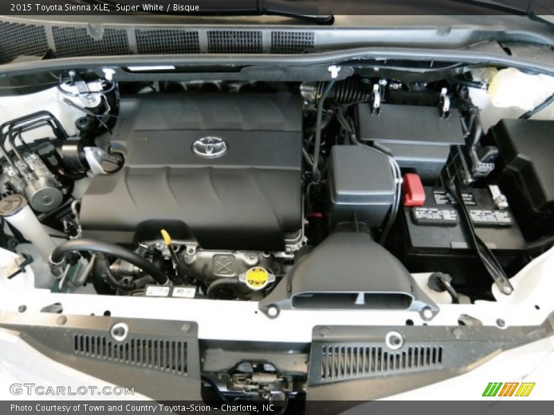 Super White / Bisque 2015 Toyota Sienna XLE