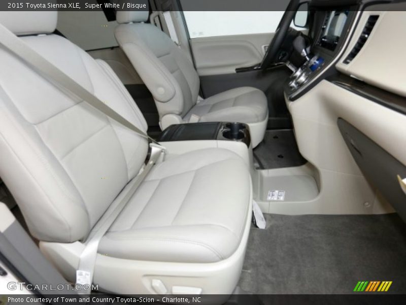 Super White / Bisque 2015 Toyota Sienna XLE