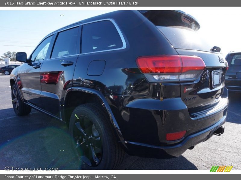Brilliant Black Crystal Pearl / Black 2015 Jeep Grand Cherokee Altitude 4x4