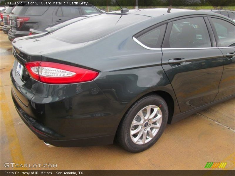 Guard Metallic / Earth Gray 2015 Ford Fusion S